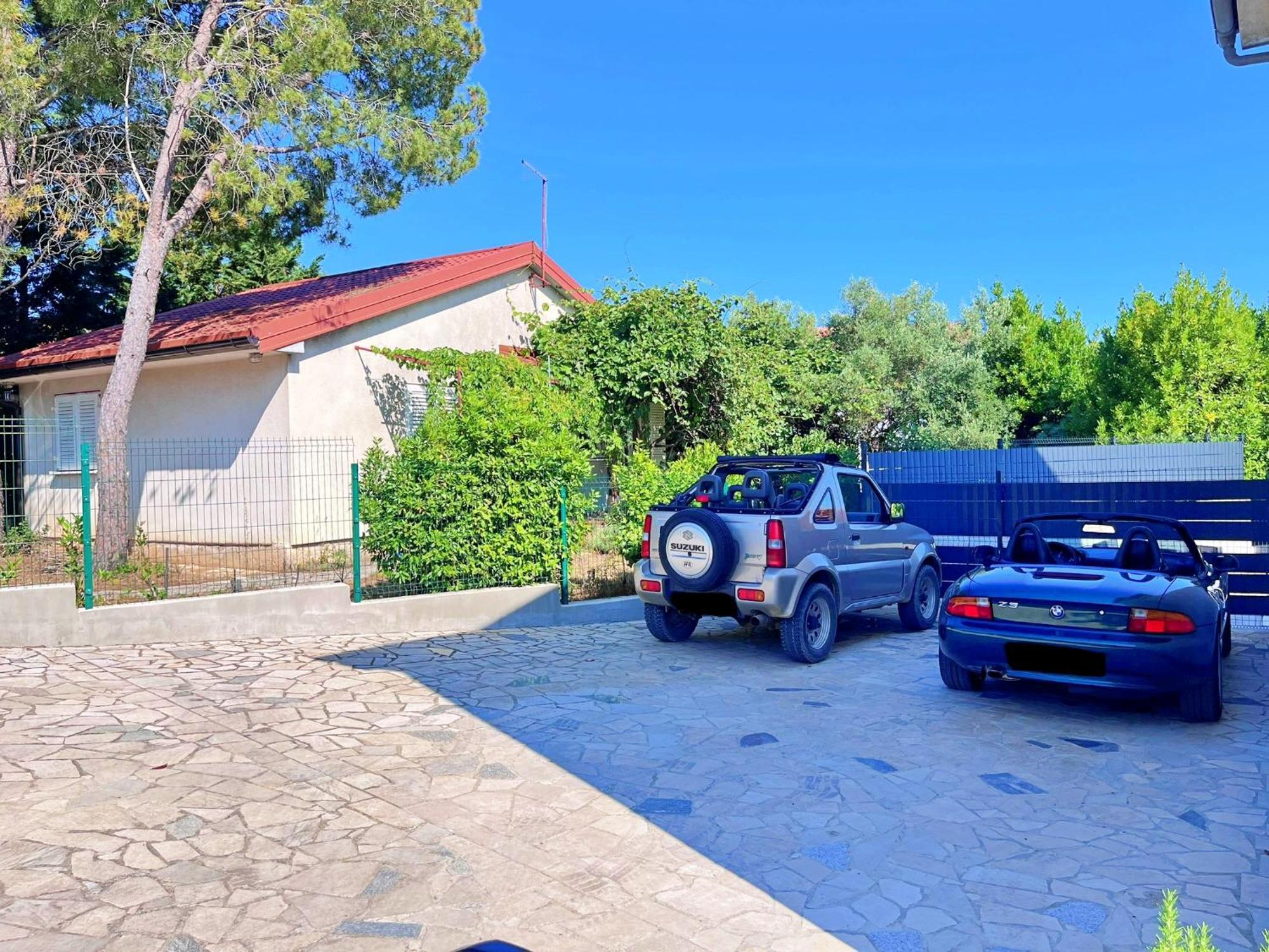Adria Holiday Home Пинезичи Экстерьер фото