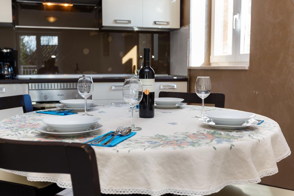 Adria Holiday Home Пинезичи Экстерьер фото